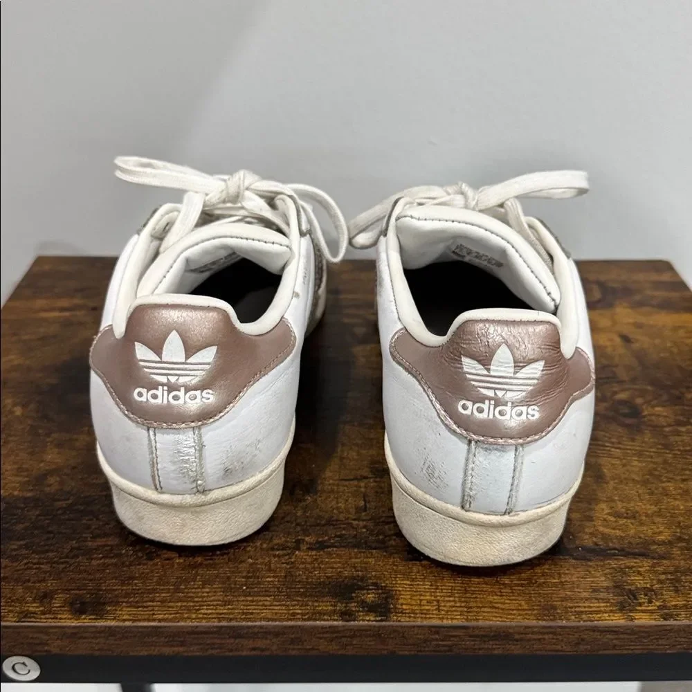 Adidas Women Superstar sneakers white leather upper rose gold stripes 7.5